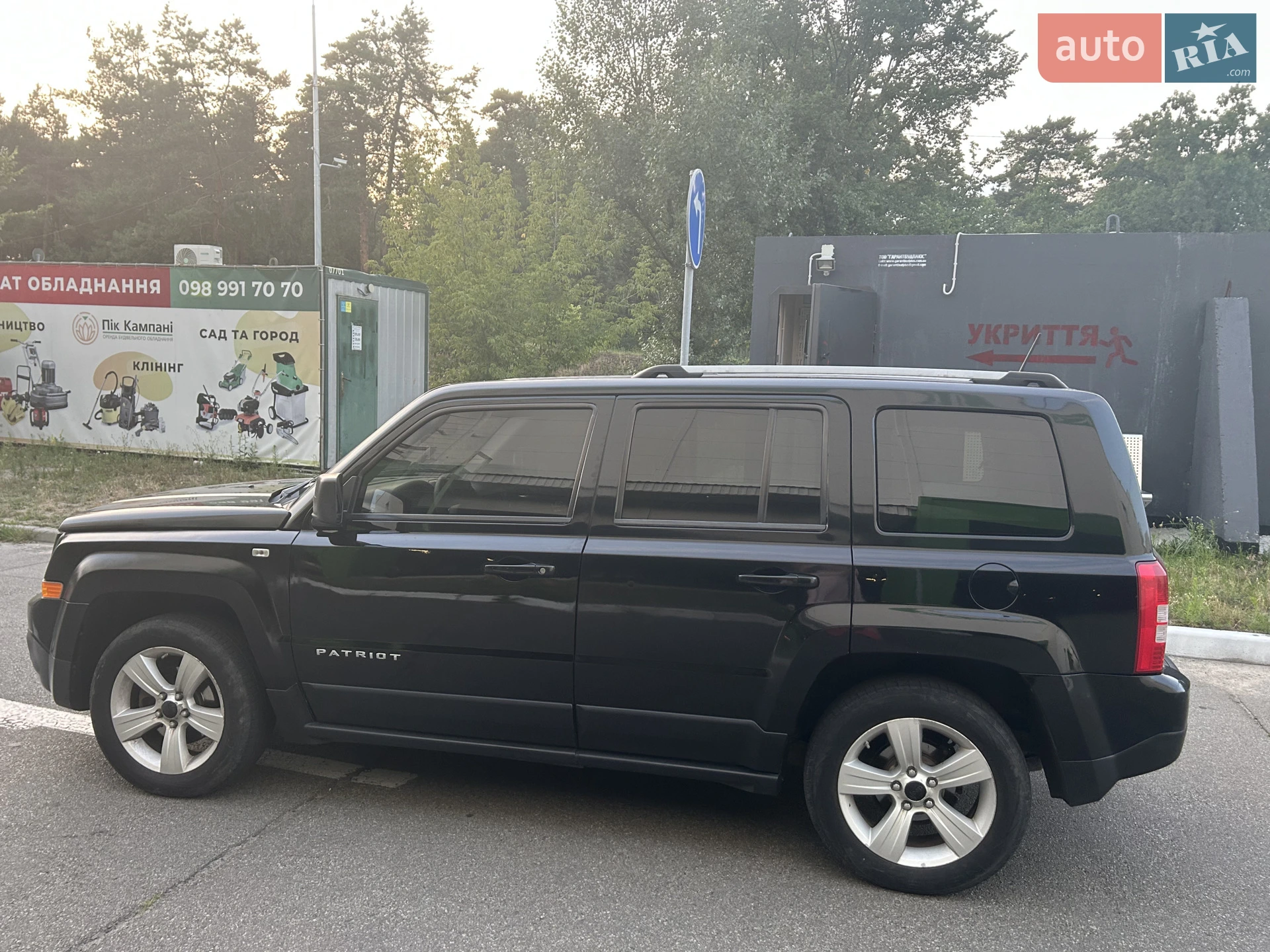 2011 Jeep Liberty (Patriot) - мініатюра 2
