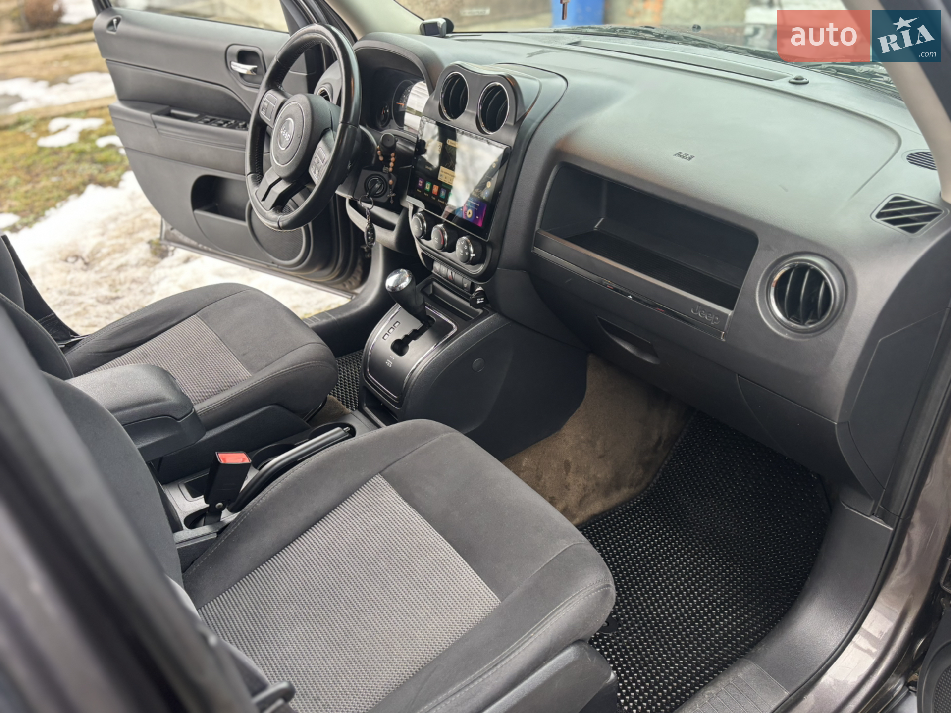 2015 Jeep Liberty (Patriot) - мініатюра 15