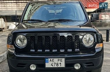 Позашляховик / Кросовер Jeep Patriot 2016 в Дніпрі
