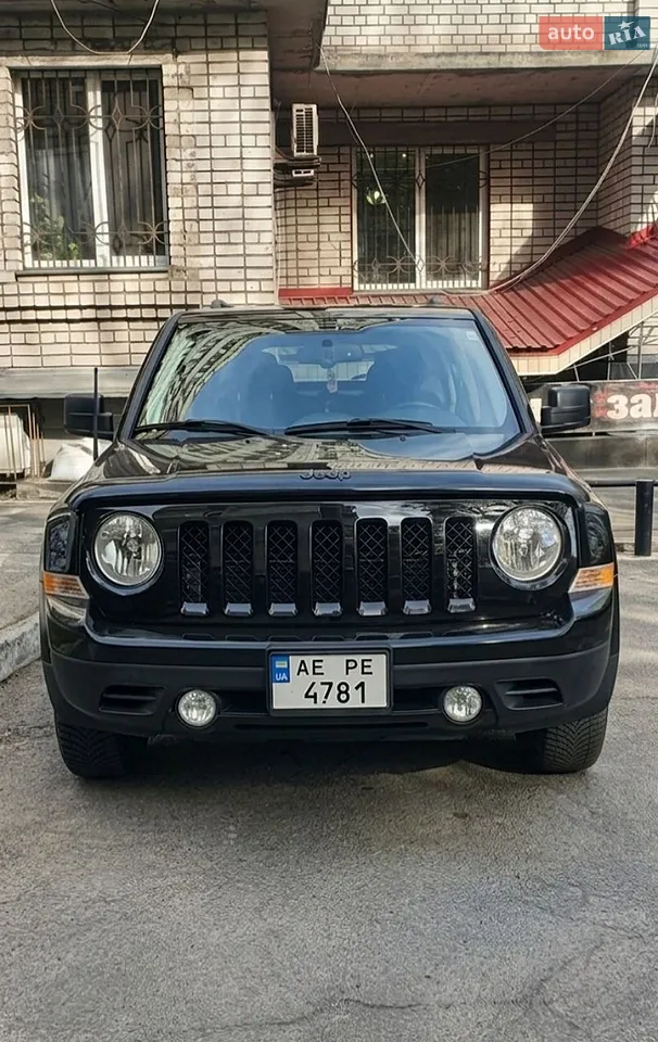 2016 Jeep Liberty (Patriot) - мініатюра 30