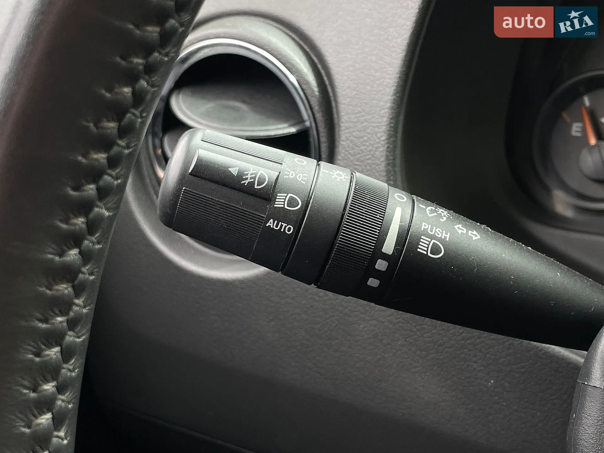 2016 Jeep Liberty (Patriot) - мініатюра 44
