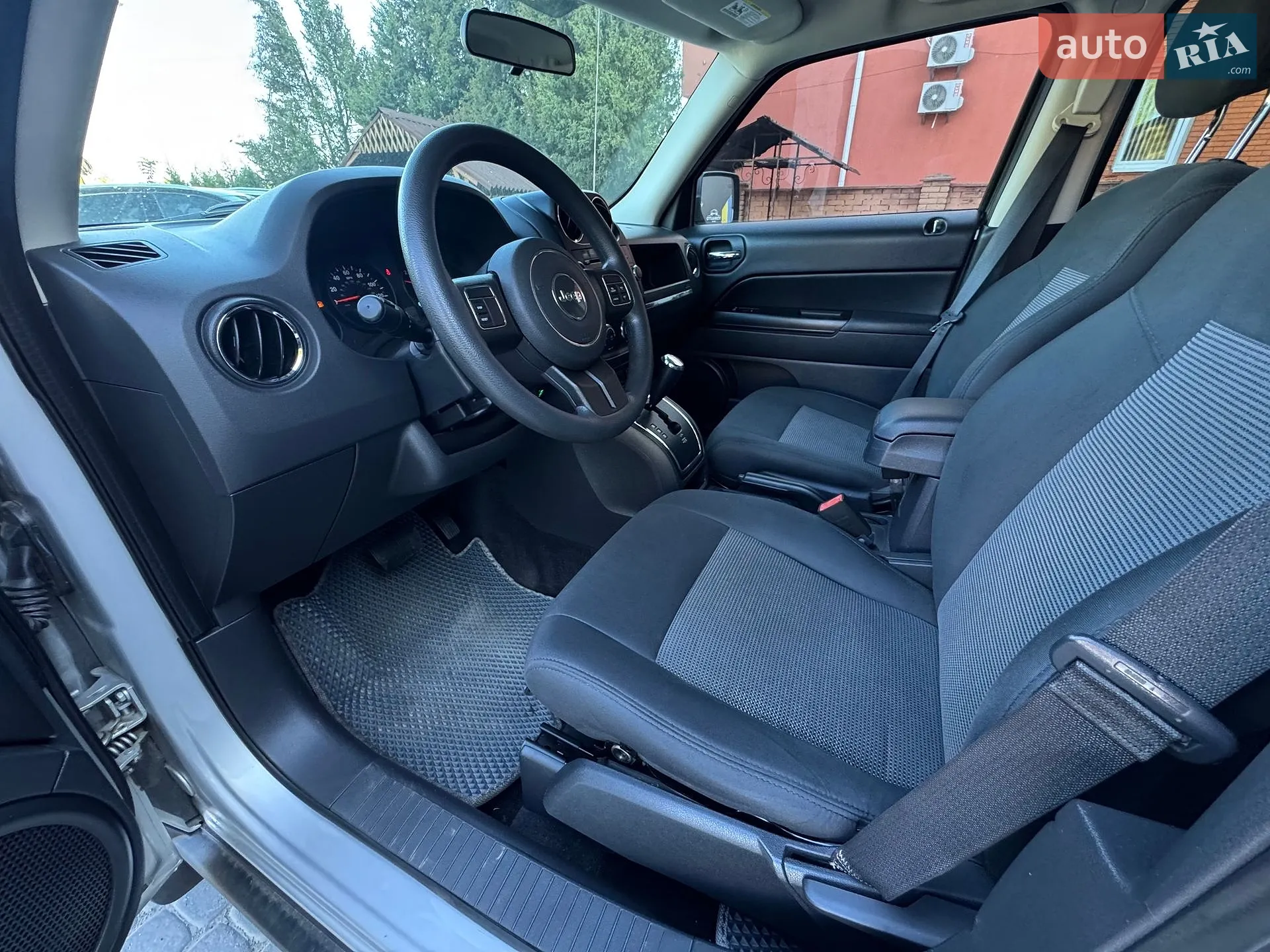 2012 Jeep Liberty (Patriot) - мініатюра 19