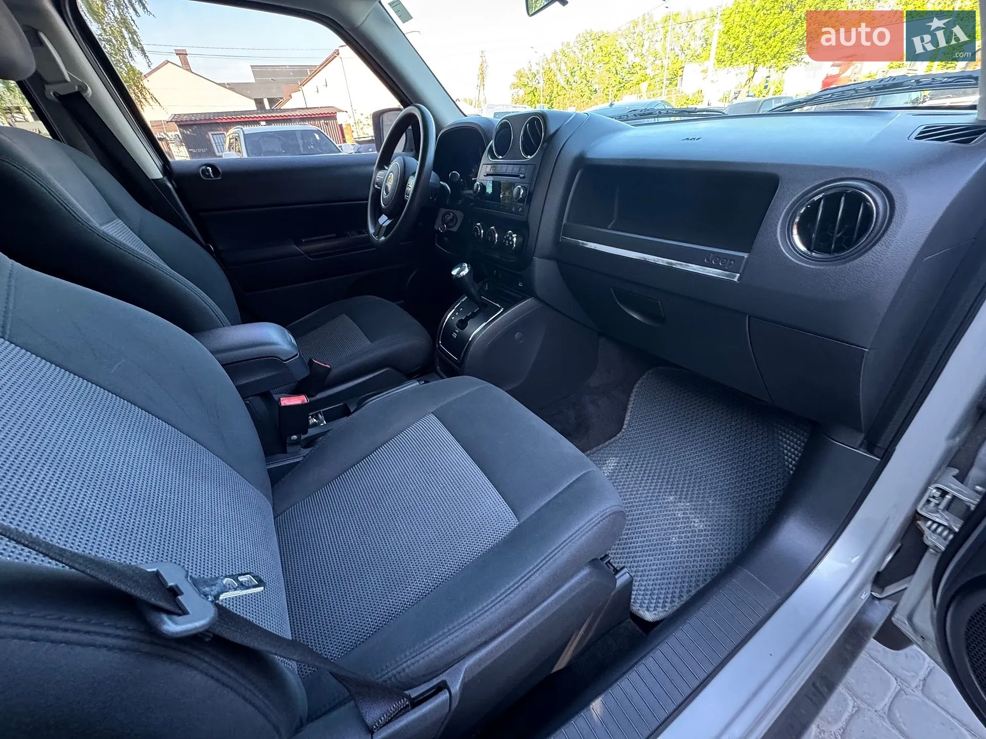 2012 Jeep Liberty (Patriot) - мініатюра 26