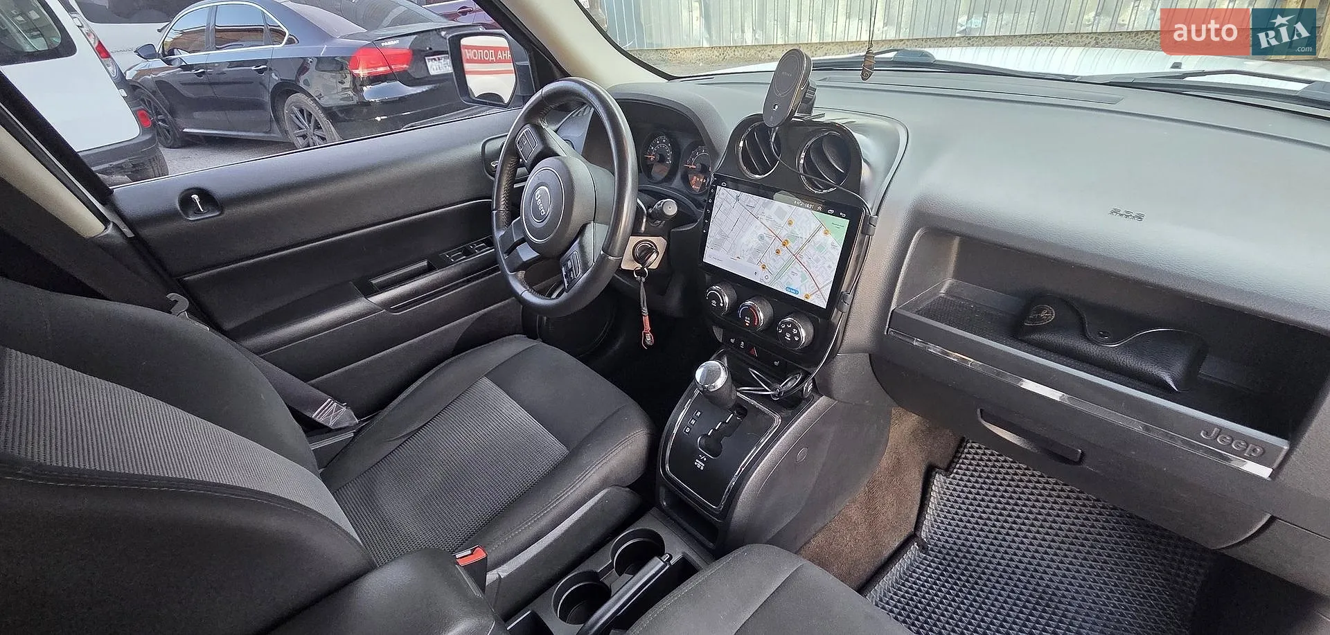 2014 Jeep Liberty (Patriot) - мініатюра 12