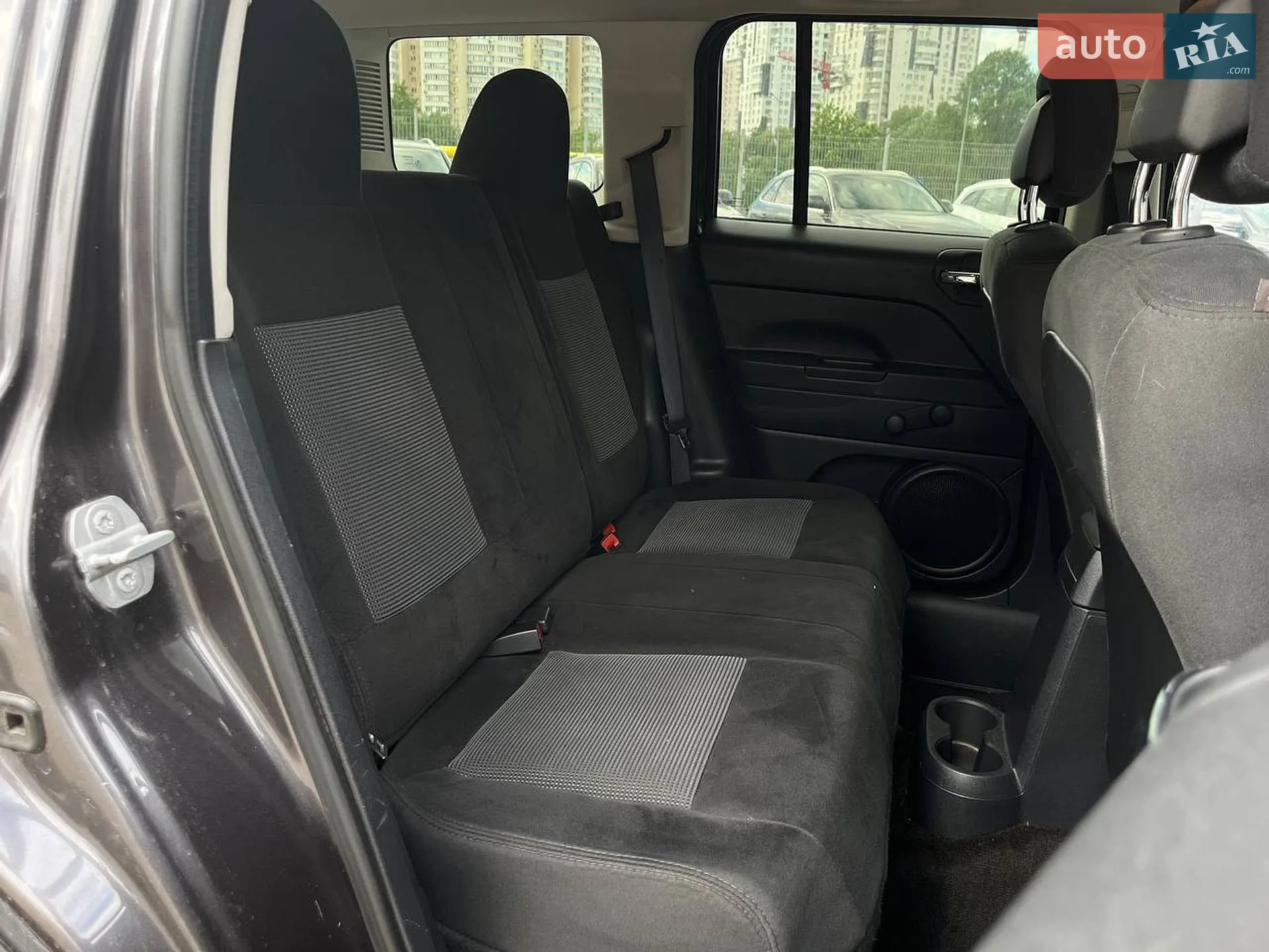 2015 Jeep Liberty (Patriot) - мініатюра 11
