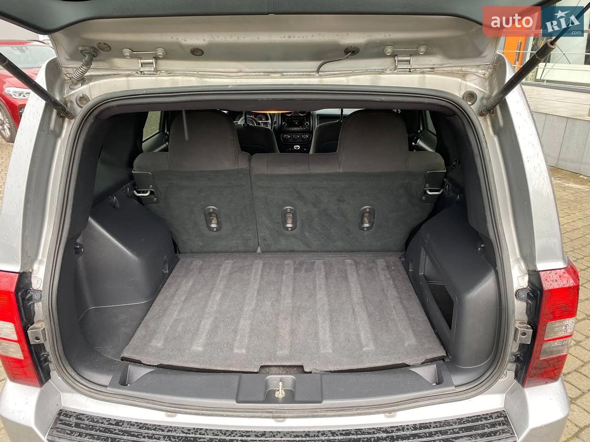 2015 Jeep Liberty (Patriot) - мініатюра 22