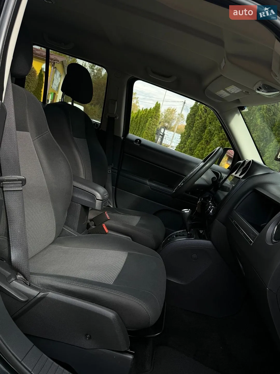 2012 Jeep Liberty (Patriot) - мініатюра 2