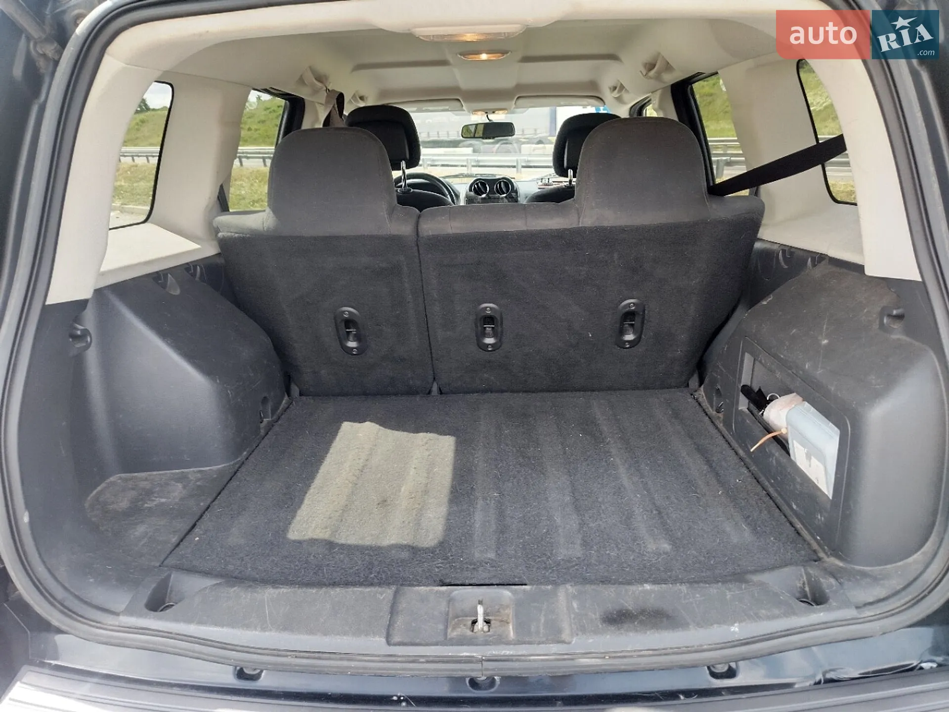 2013 Jeep Liberty (Patriot) - мініатюра 4
