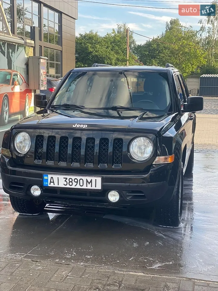 2011 Jeep Liberty (Patriot) - мініатюра 12