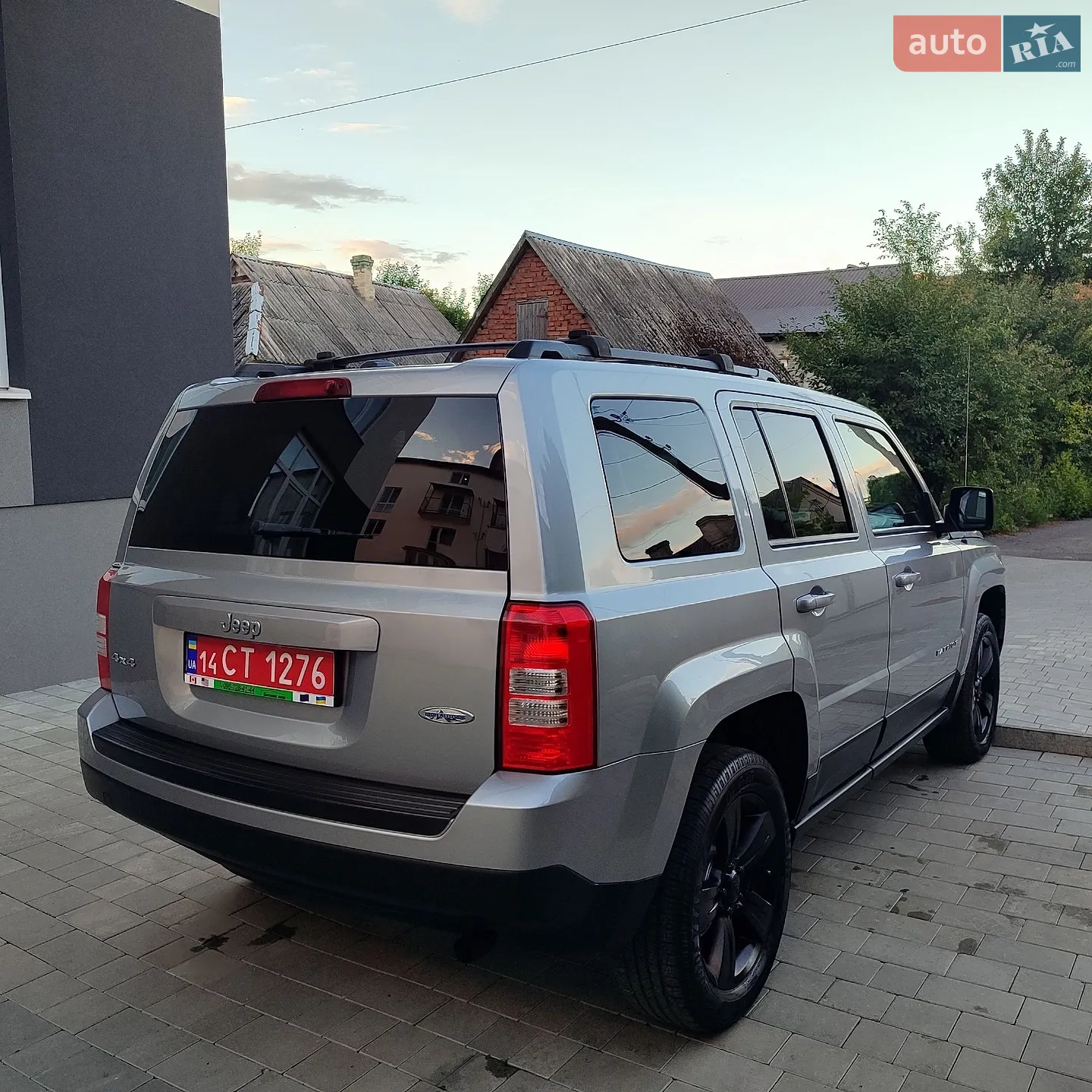 2015 Jeep Liberty (Patriot) - мініатюра 36