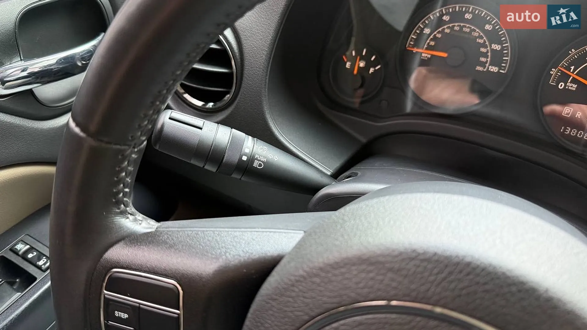 2015 Jeep Liberty (Patriot) - мініатюра 18