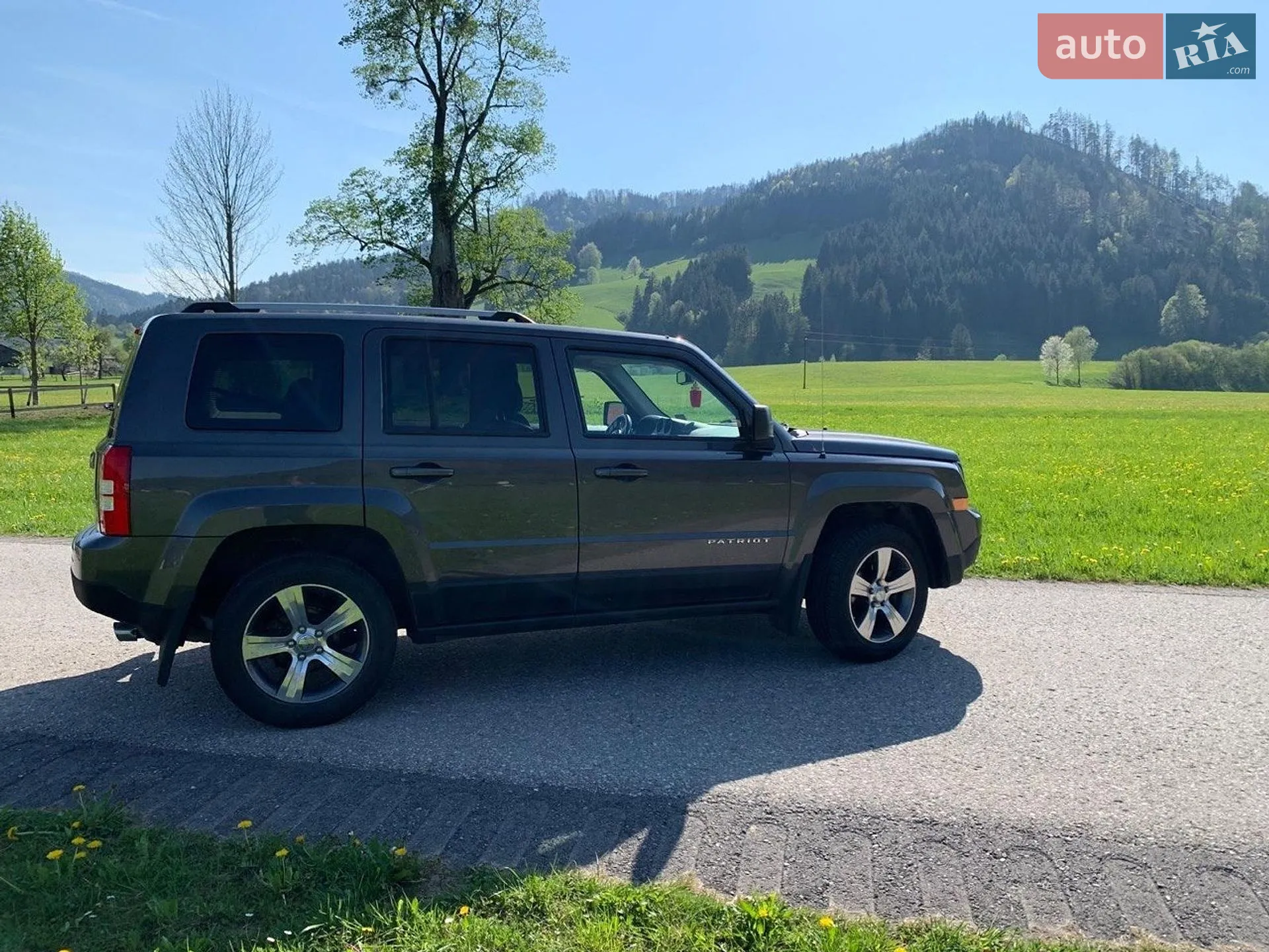 2016 Jeep Liberty (Patriot) - мініатюра 22
