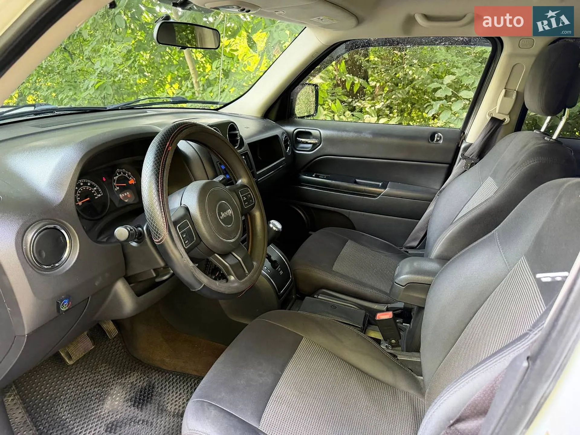 2013 Jeep Liberty (Patriot) - мініатюра 18