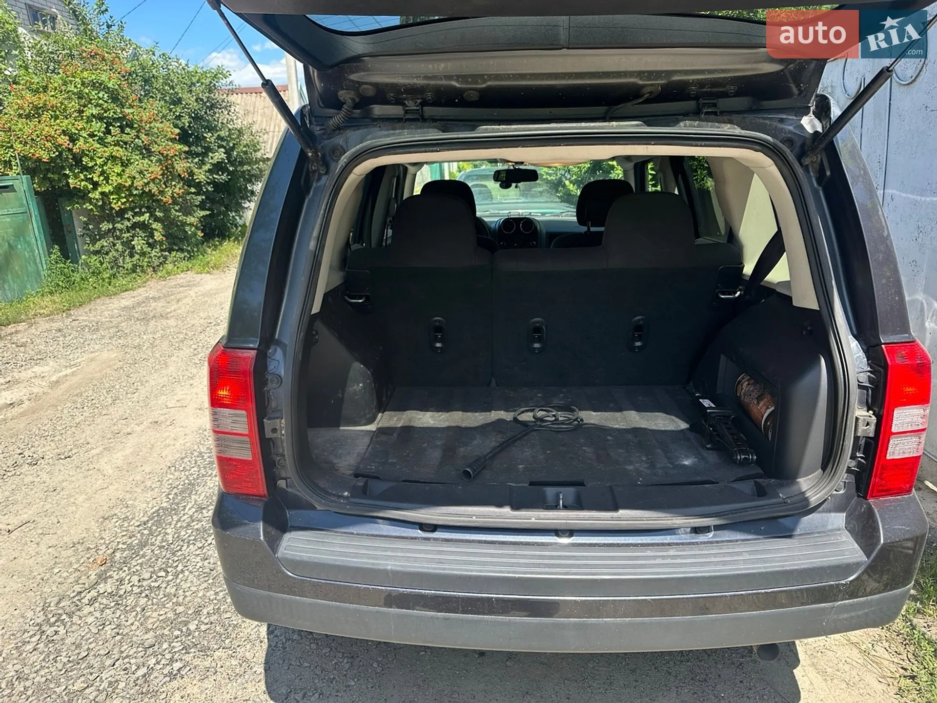 2015 Jeep Liberty (Patriot) - мініатюра 4