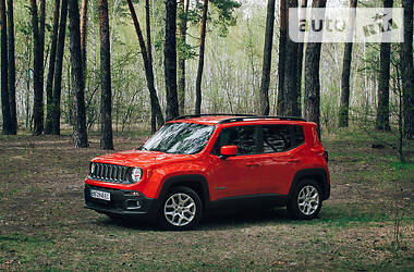 Позашляховик / Кросовер Jeep Renegade 2016 в 