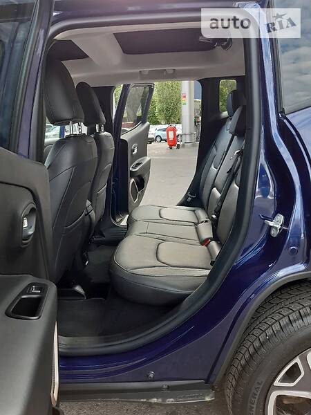Внедорожник / Кроссовер Jeep Renegade 2016 в Одессе