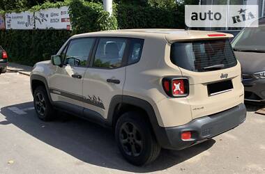 Внедорожник / Кроссовер Jeep Renegade 2015 в Полтаве