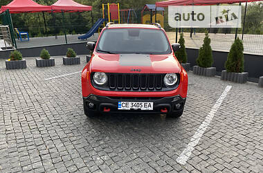 Внедорожник / Кроссовер Jeep Renegade 2015 в Черновцах