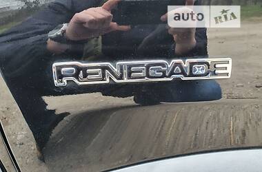 Внедорожник / Кроссовер Jeep Renegade 2016 в Кропивницком