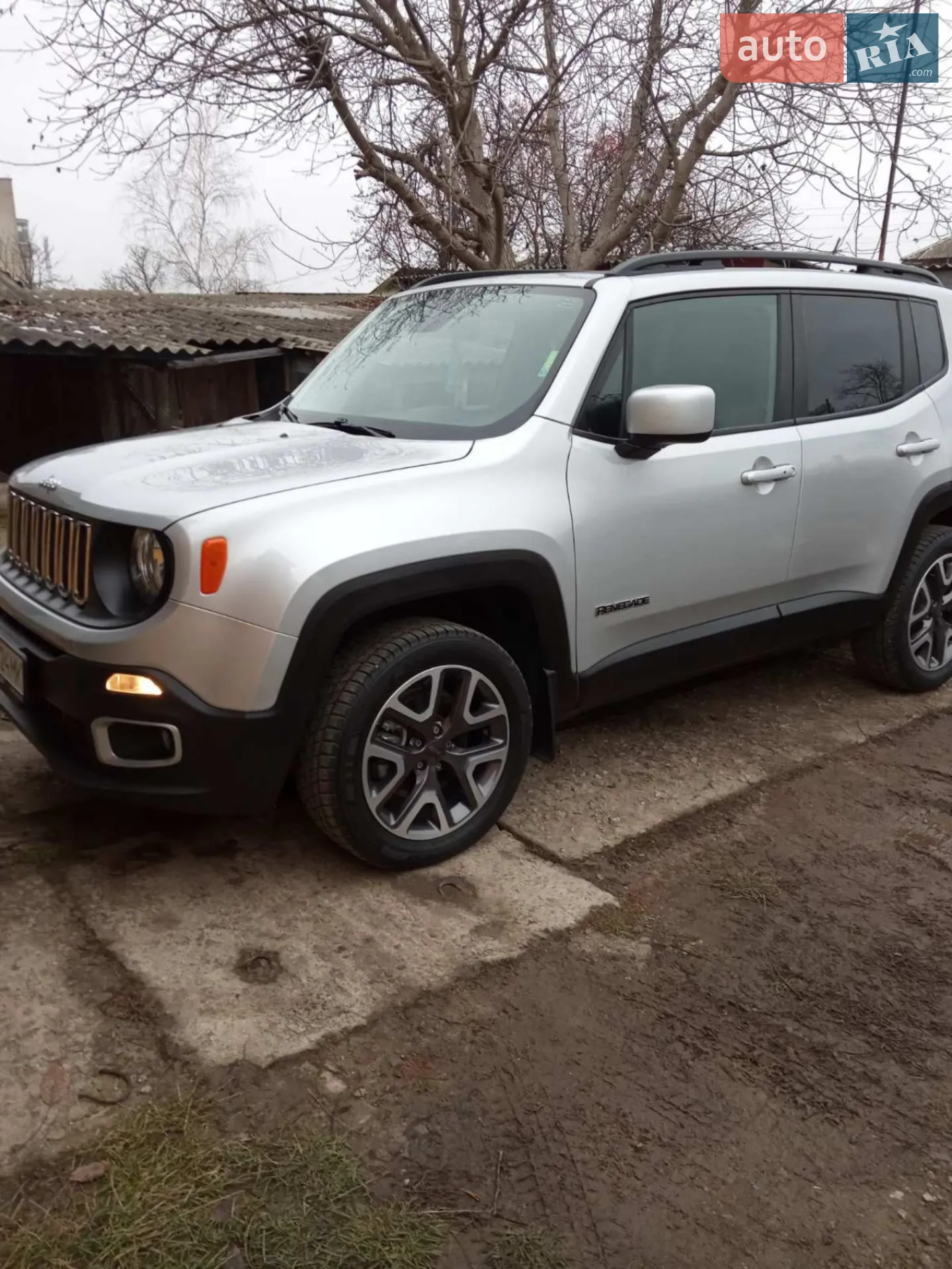 2015 Jeep Renegade - мініатюра 2