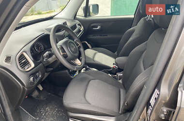 Внедорожник / Кроссовер Jeep Renegade 2017 в 
