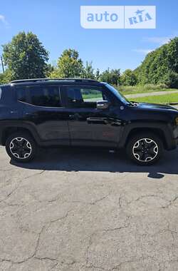 Позашляховик / Кросовер Jeep Renegade 2016 в Володимир-Волинському