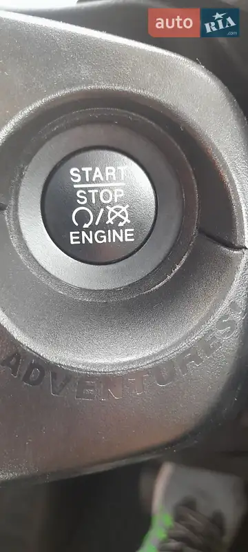 Jeep Renegade 2019 VIN ZACNJABB1KPK09992 фото оголошення 7 з 47