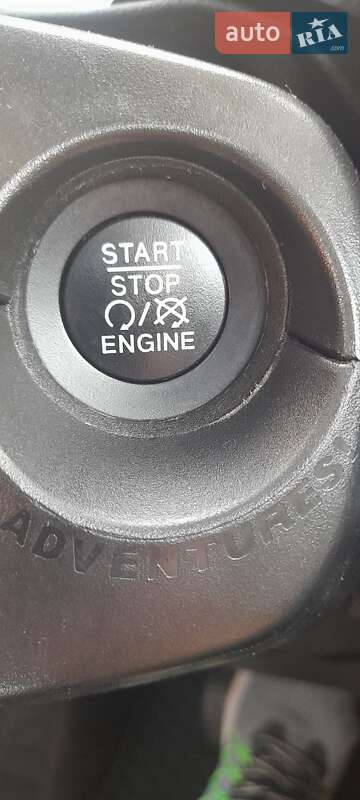 Позашляховик / Кросовер Jeep Renegade 2019 в Києві фото 7 Позашляховик / Кросовер Jeep Renegade 2019 в Києві