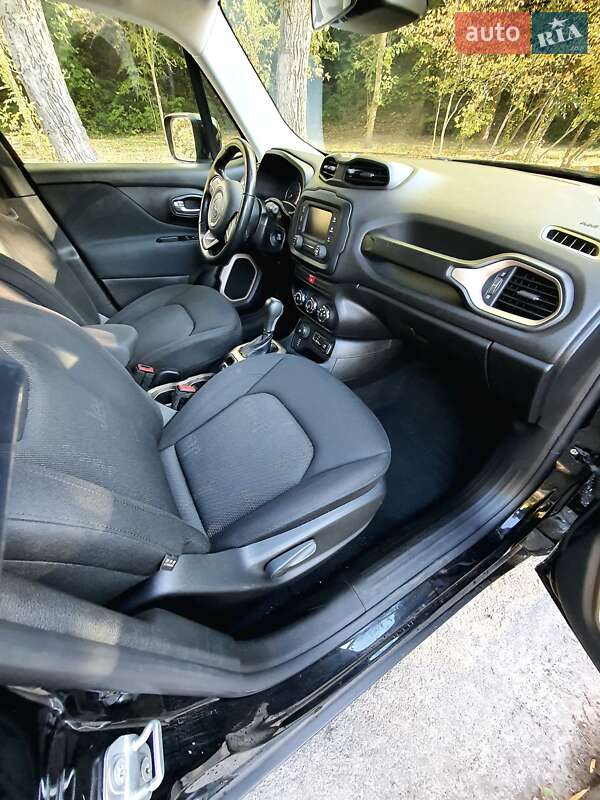 Позашляховик / Кросовер Jeep Renegade 2016 в Києві