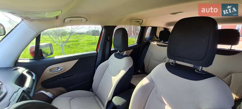 Позашляховик / Кросовер Jeep Renegade 2015 в Харкові