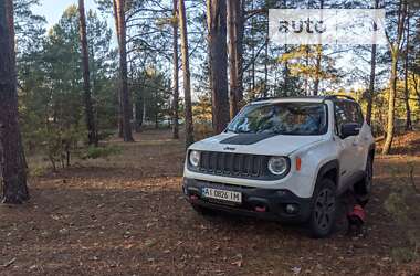 Позашляховик / Кросовер Jeep Renegade 2016 в Києві