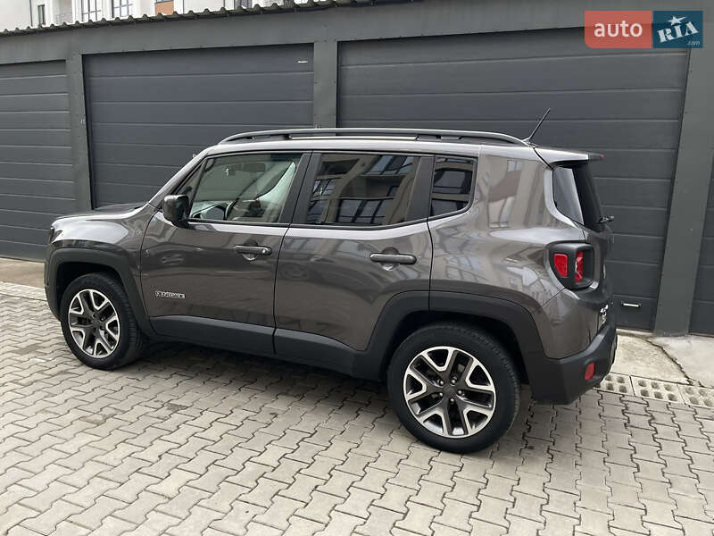 Внедорожник / Кроссовер Jeep Renegade 2017 в Черновцах