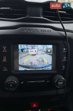 Внедорожник / Кроссовер Jeep Renegade 2017 в Черновцах