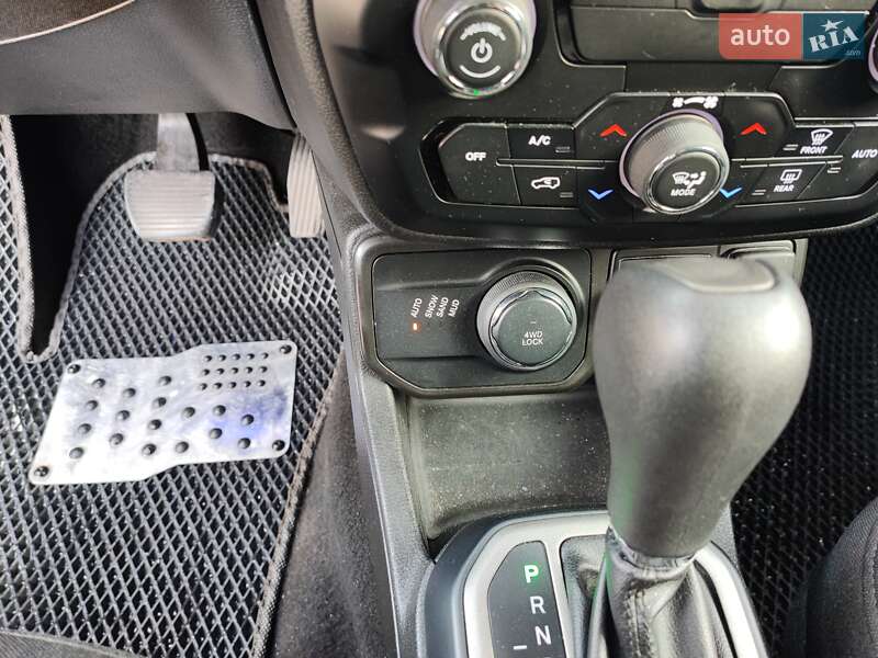 Внедорожник / Кроссовер Jeep Renegade 2019 в Днепре