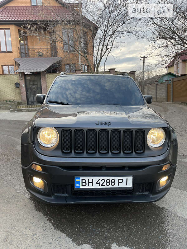 Внедорожник / Кроссовер Jeep Renegade 2016 в Одессе