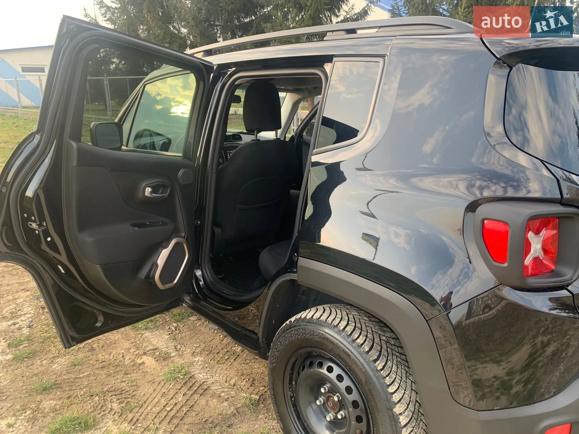 2015 Jeep Renegade - мініатюра 37