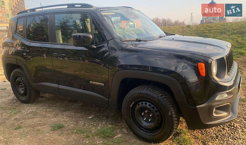 Позашляховик / Кросовер Jeep Renegade 2015 в Чернівцях