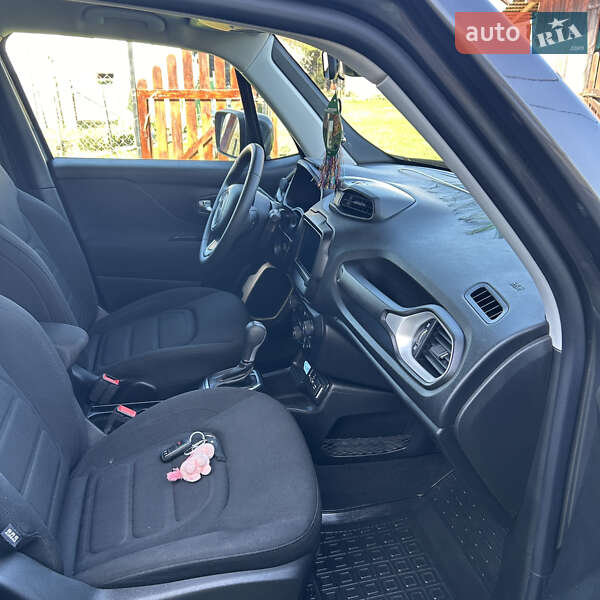 Позашляховик / Кросовер Jeep Renegade 2019 в Яремчі