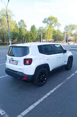 Позашляховик / Кросовер Jeep Renegade 2016 в Кам'янському