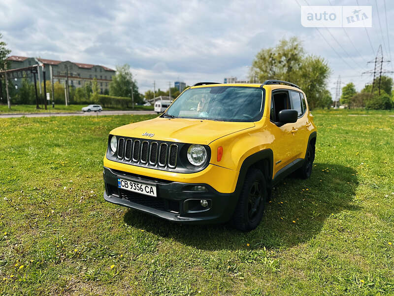Внедорожник / Кроссовер Jeep Renegade 2015 в Львове