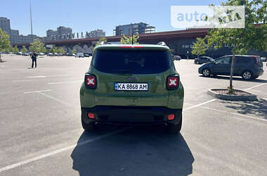 Внедорожник / Кроссовер Jeep Renegade 2015 в Киеве