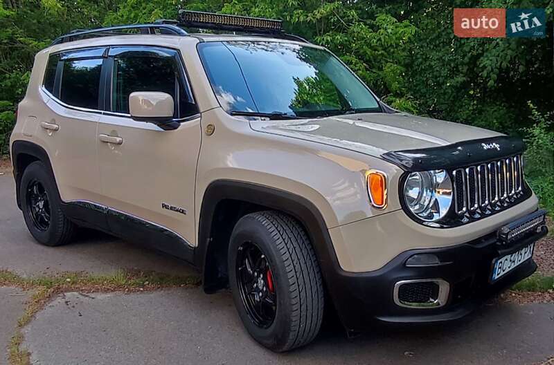 Позашляховик / Кросовер Jeep Renegade 2015 в Трускавці