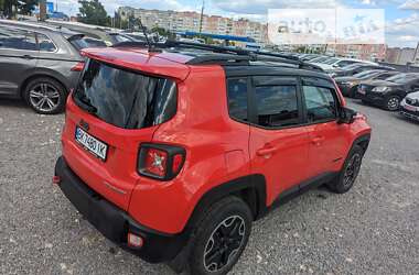 Внедорожник / Кроссовер Jeep Renegade 2016 в Ровно