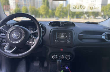 Внедорожник / Кроссовер Jeep Renegade 2015 в Броварах