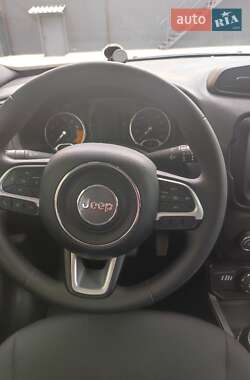 Внедорожник / Кроссовер Jeep Renegade 2018 в 