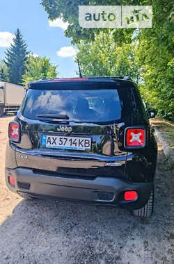 Внедорожник / Кроссовер Jeep Renegade 2016 в Валках