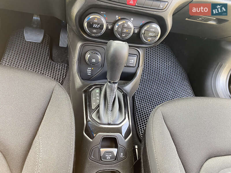 Позашляховик / Кросовер Jeep Renegade 2017 в Полтаві