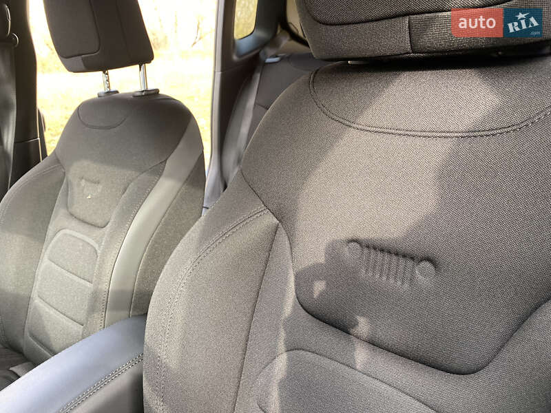 Позашляховик / Кросовер Jeep Renegade 2017 в Полтаві