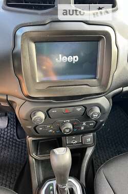 Внедорожник / Кроссовер Jeep Renegade 2020 в Киеве