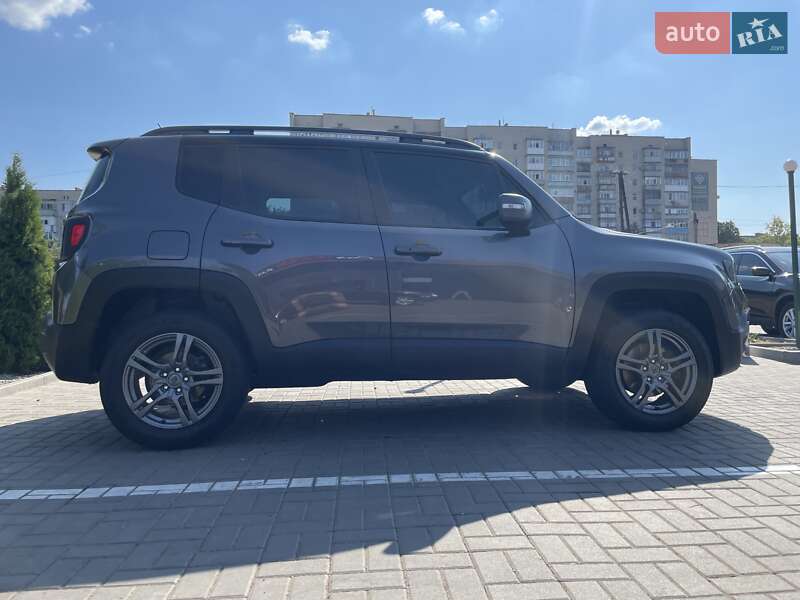 Позашляховик / Кросовер Jeep Renegade 2017 в Лозовій